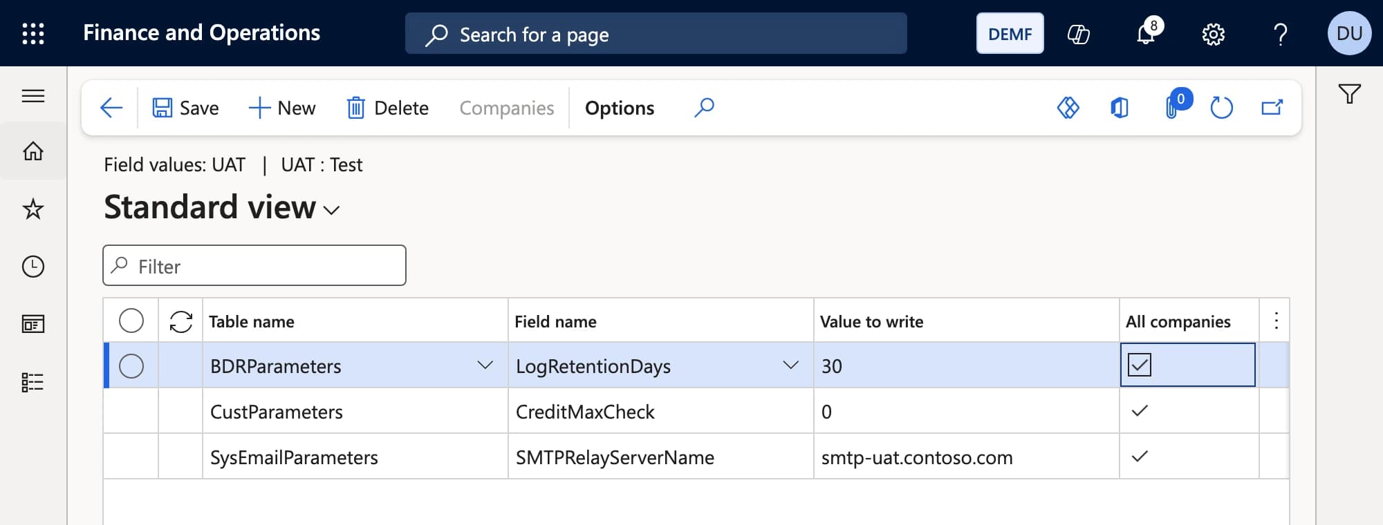 Einrichtung der Feldwerte von UAT mit Zeilen für SysEmailParameters, CustParameters und die Parameter von Balsoft Data Refresh